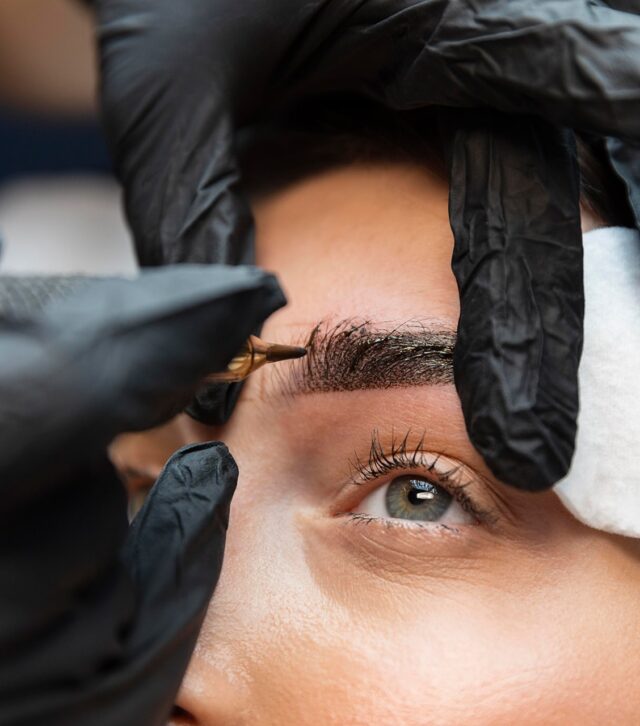 Lashes & Brows